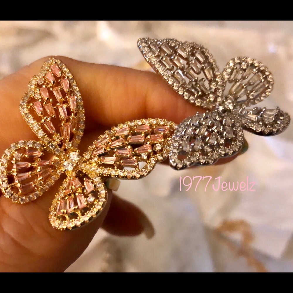 Bella butterfly ring